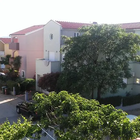 Apartment Maslina *